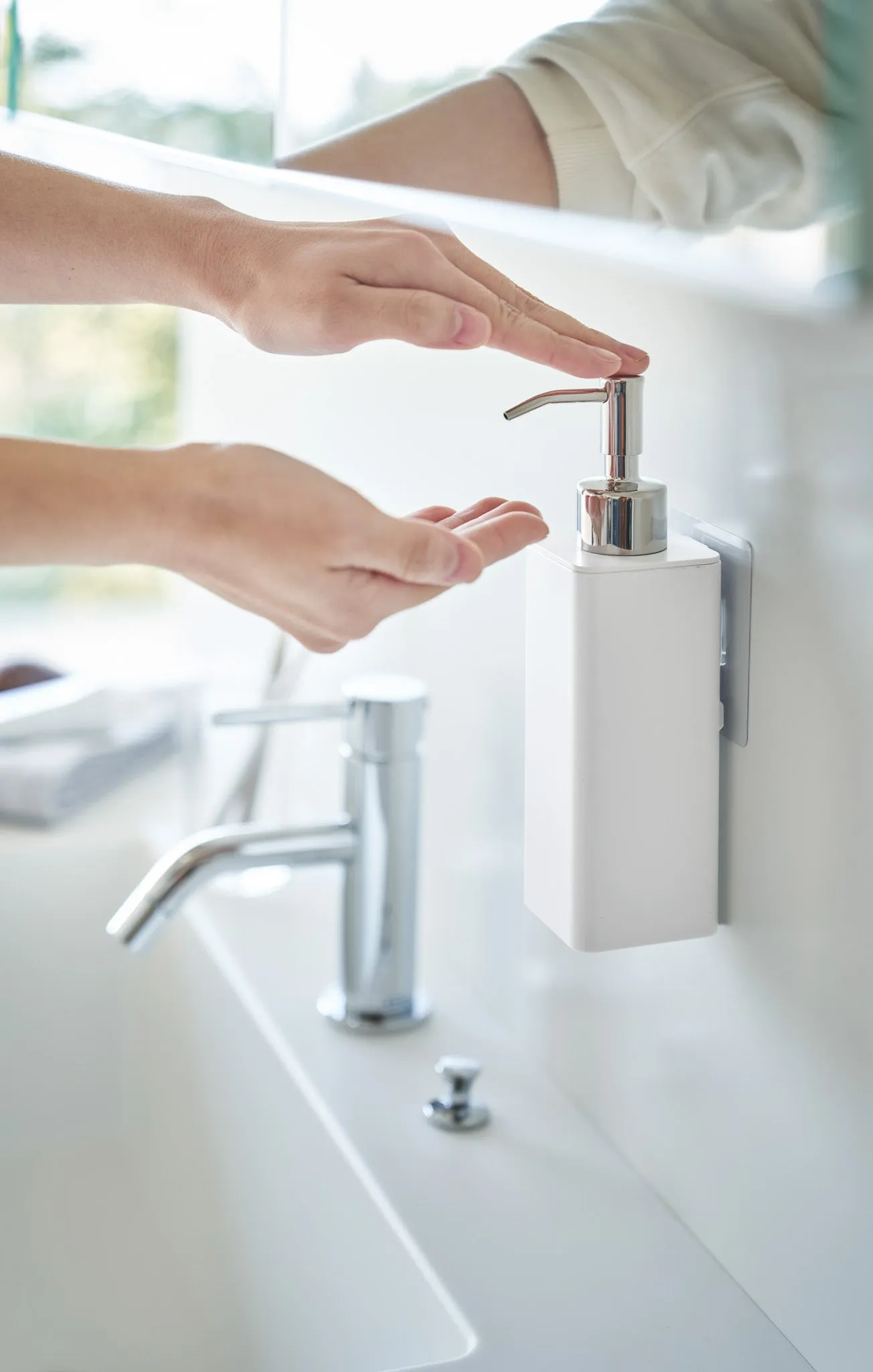 Film Hook Soap Dispenser