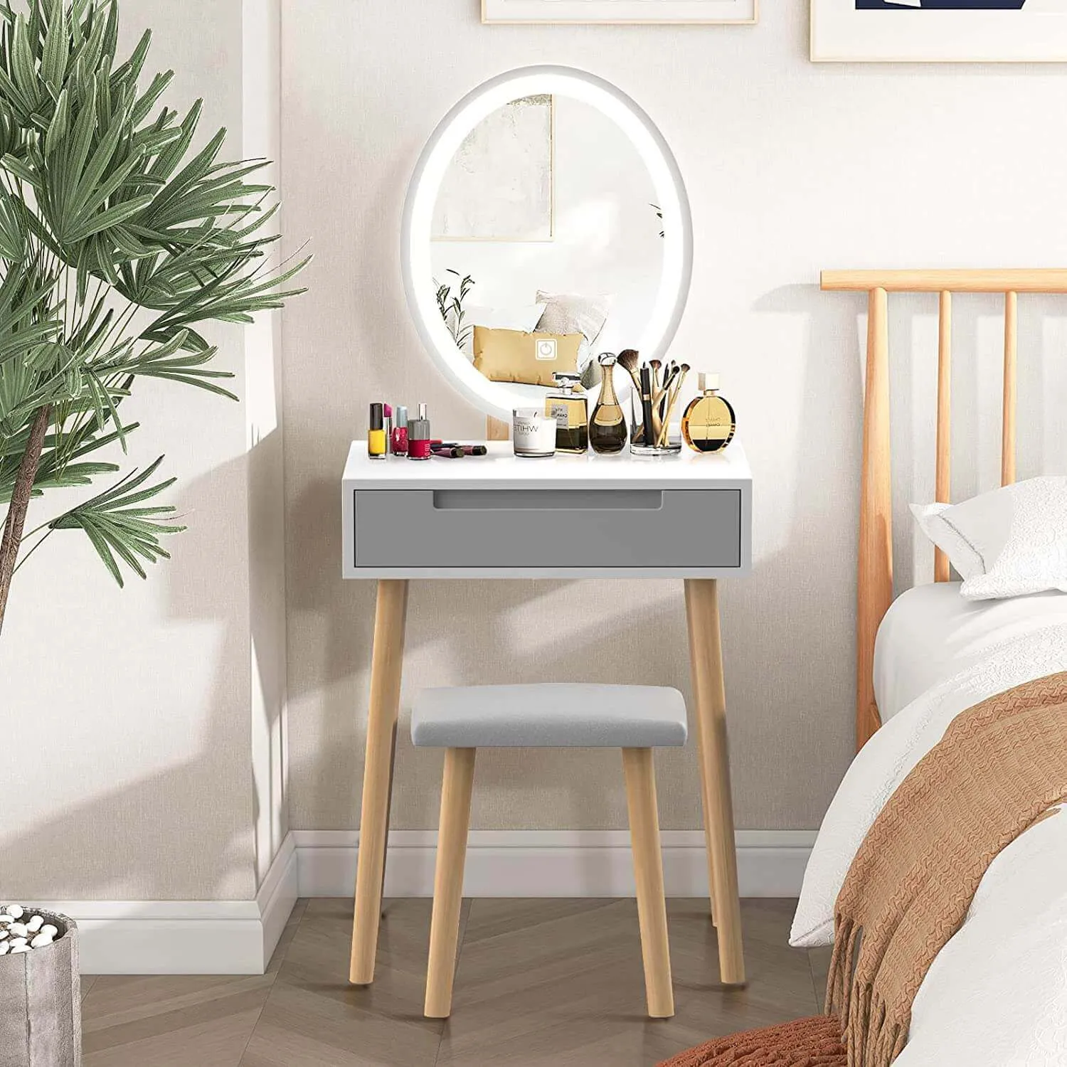 Makeup Vanity Table HW1151