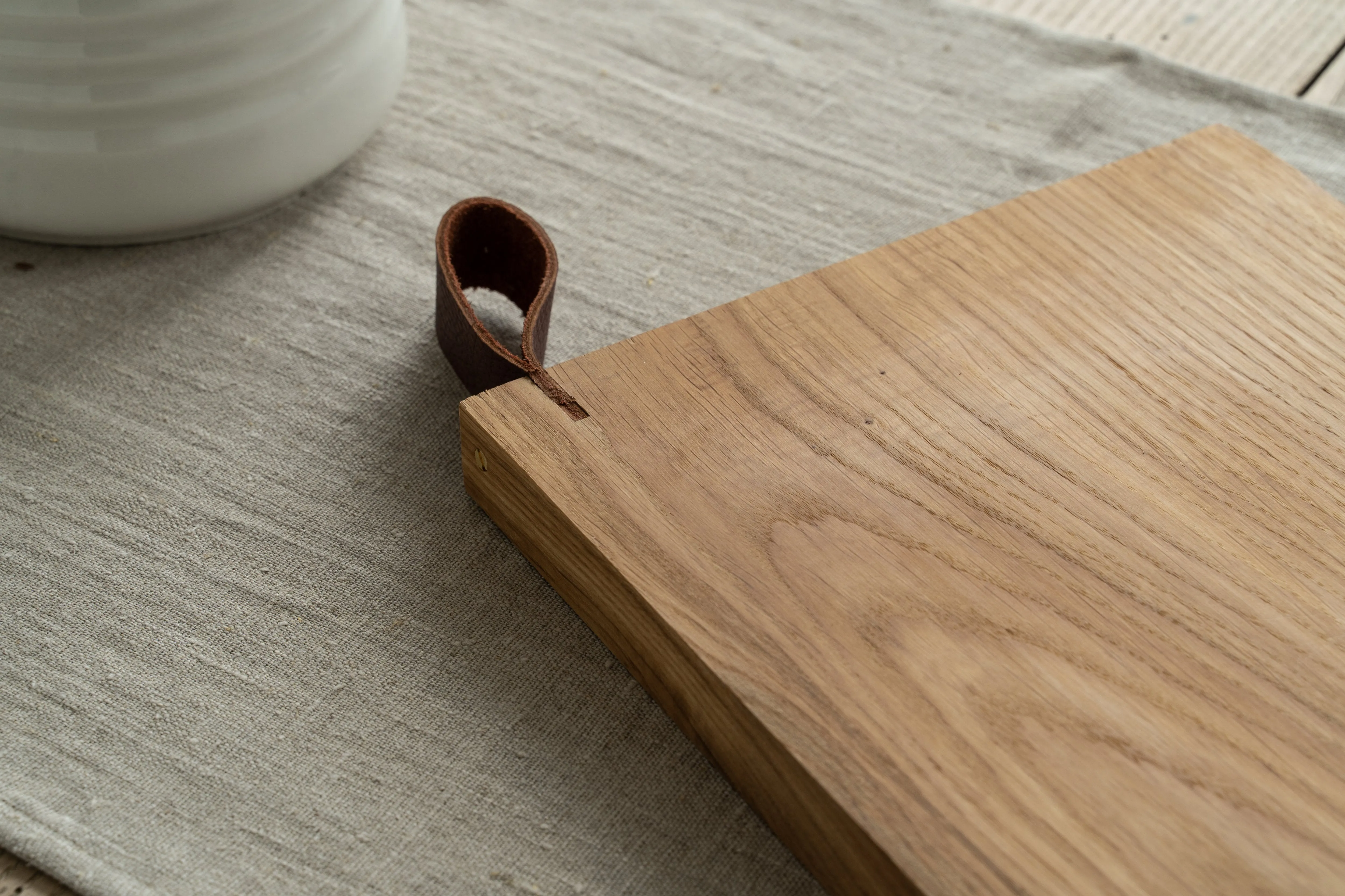 Small Oak Cutting Board by Mediea: Durable and Eco-Friendly