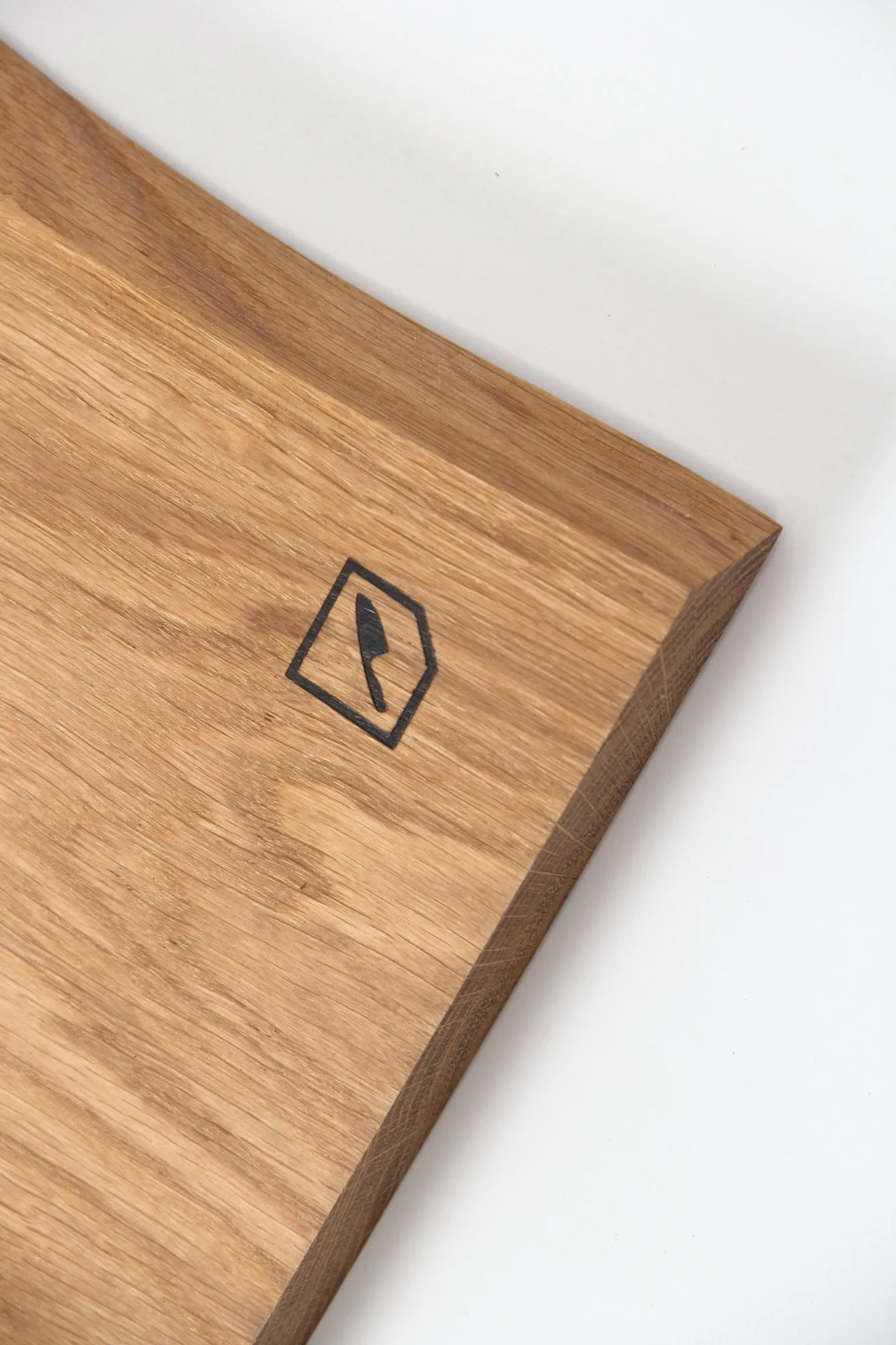 Small Oak Cutting Board by Mediea: Durable and Eco-Friendly